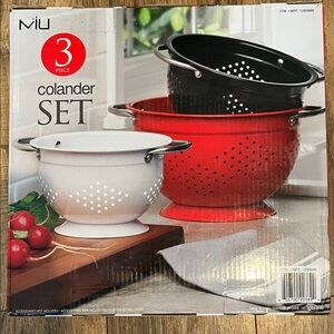 Miu 3-Piece Colander Set in Red, Black, and White